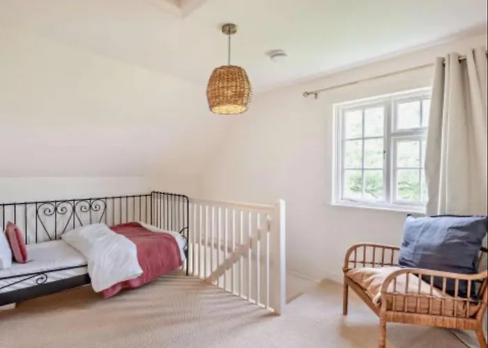 Oak Tree Cottage