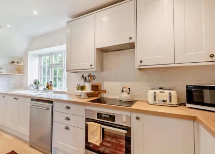 Oak Tree Cottage
